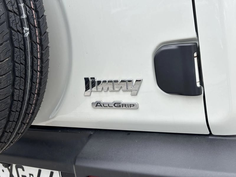 Suzuki JIMNY 1.5 GL WINCHE MT 4X4 2025 - Imagen 12 de 20