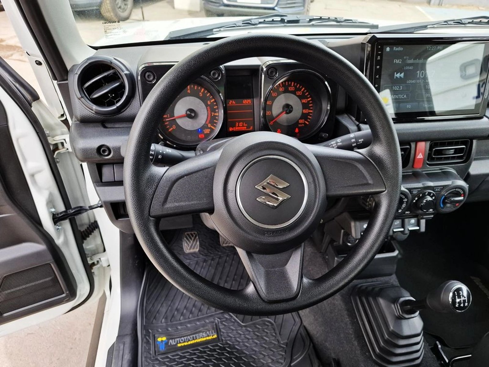 Suzuki JIMNY 1.5 GL VALOR + IVA 2025 - Imagen 14 de 20