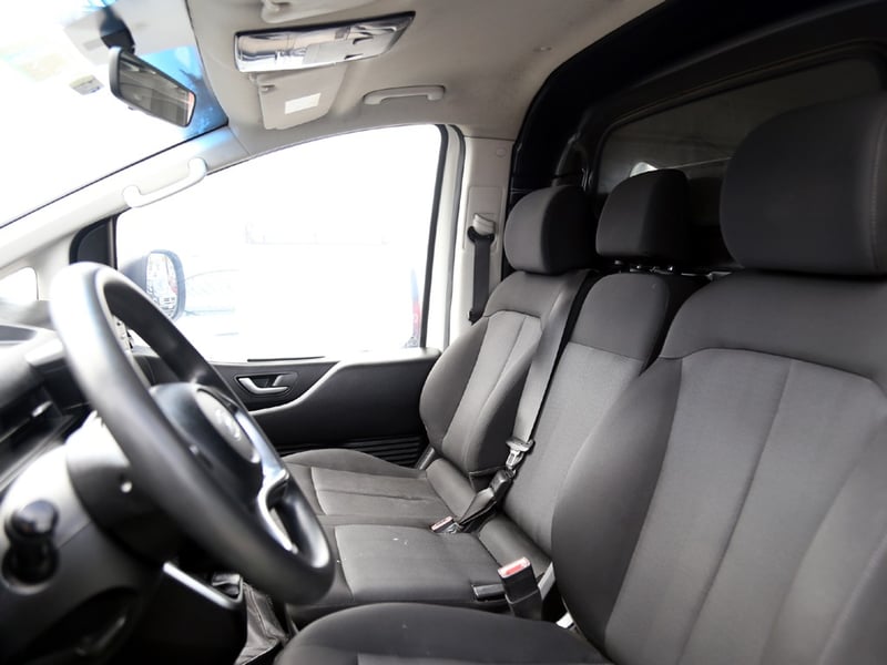 Hyundai STARIA 2.2 6MT CRI 2023 - Imagen 14 de 20