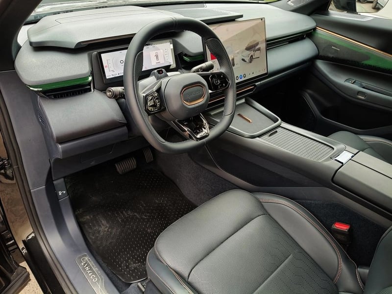 Lynk & Co 08 PHEV HALO 2027 - Imagen 16 de 20