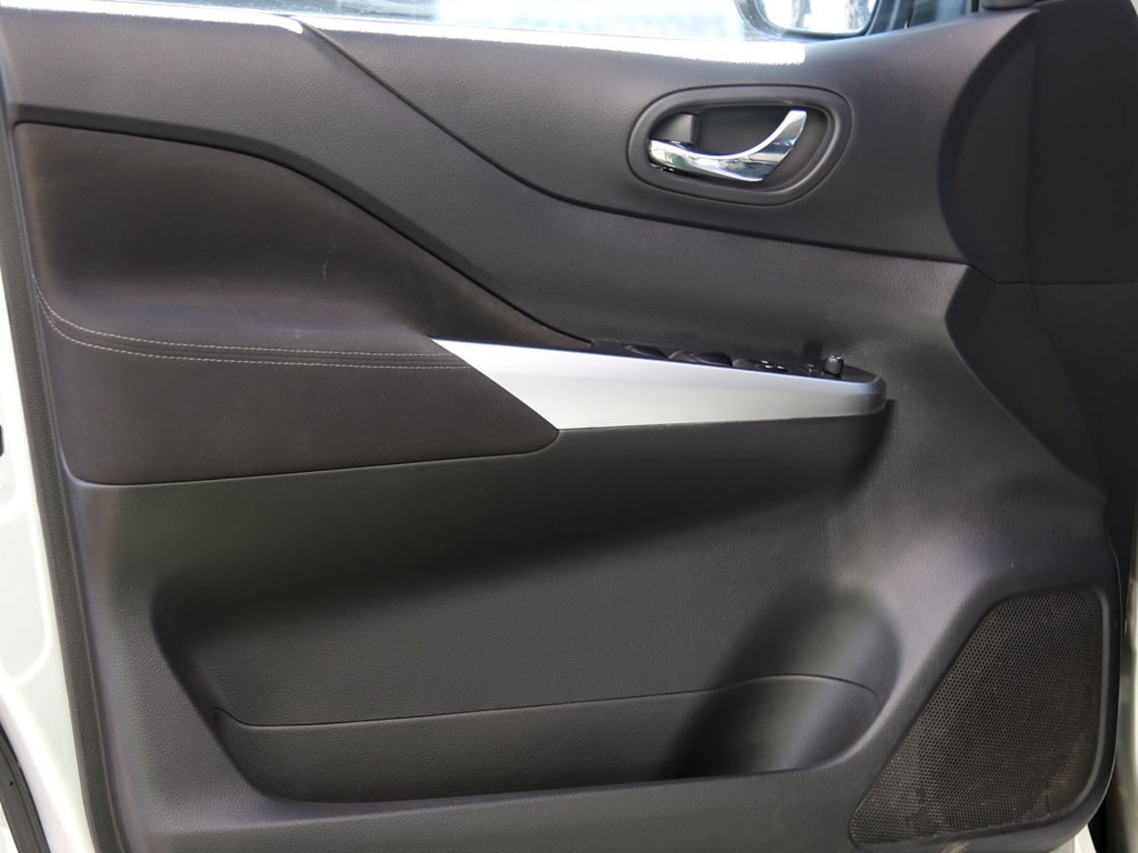 NISSAN NAVARA 2.3 AT 4X4 DIESEL 2022 - Imagen 11 de 20