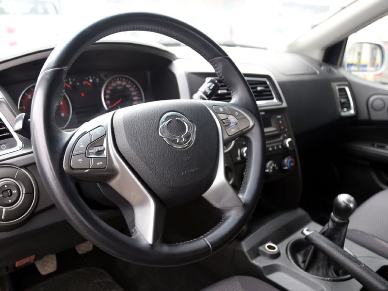 SsangYong ACTYON SPORTS MT 2.2 DIESEL 4X2 2020 - Imagen 12 de 19