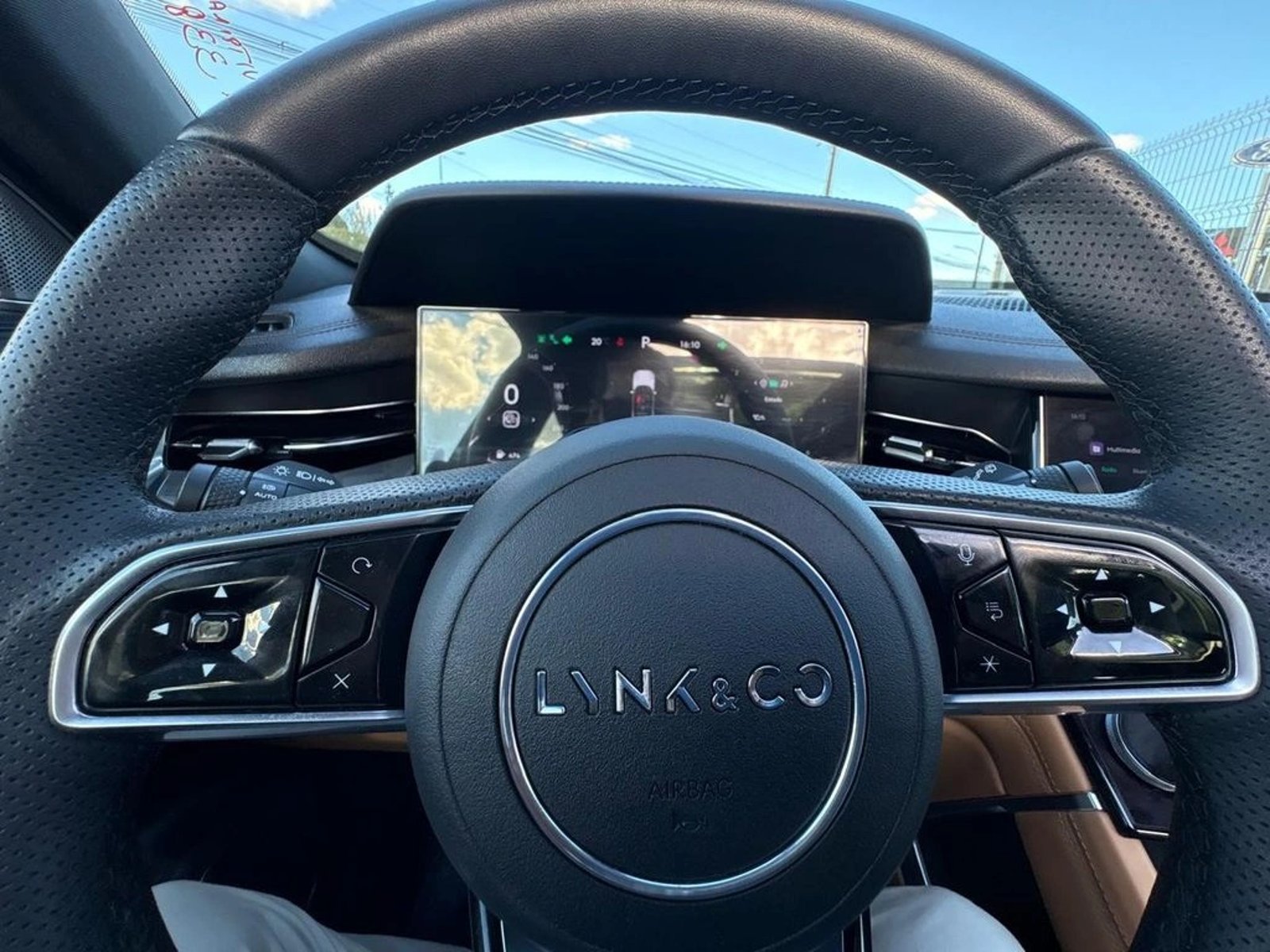 Lynk & Co 09 HALO 09 AWD 2025 - Imagen 9 de 15