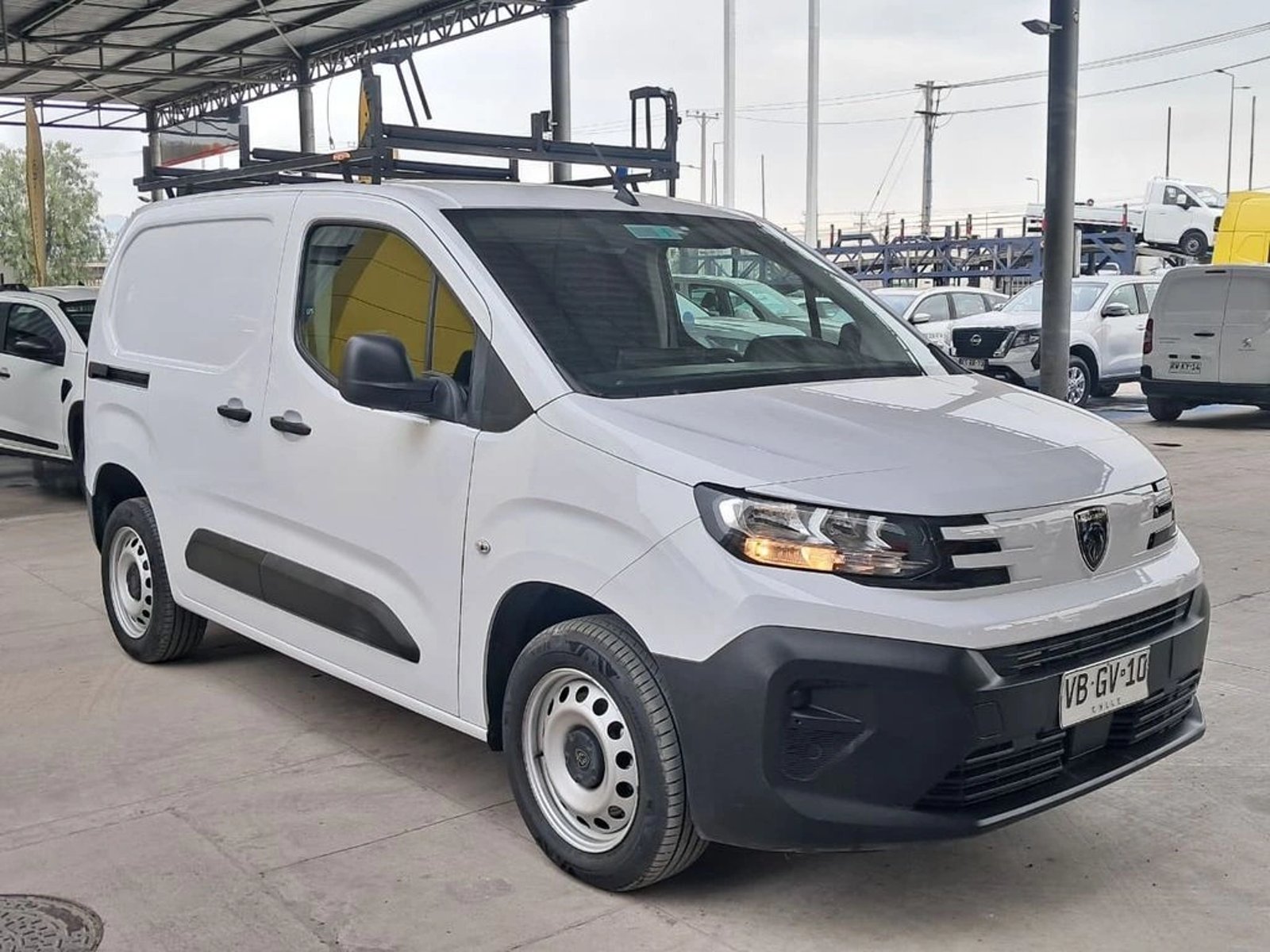 Peugeot PARTNER L1 1.5 HDI 4X2 MT 2025 - Imagen 4 de 20