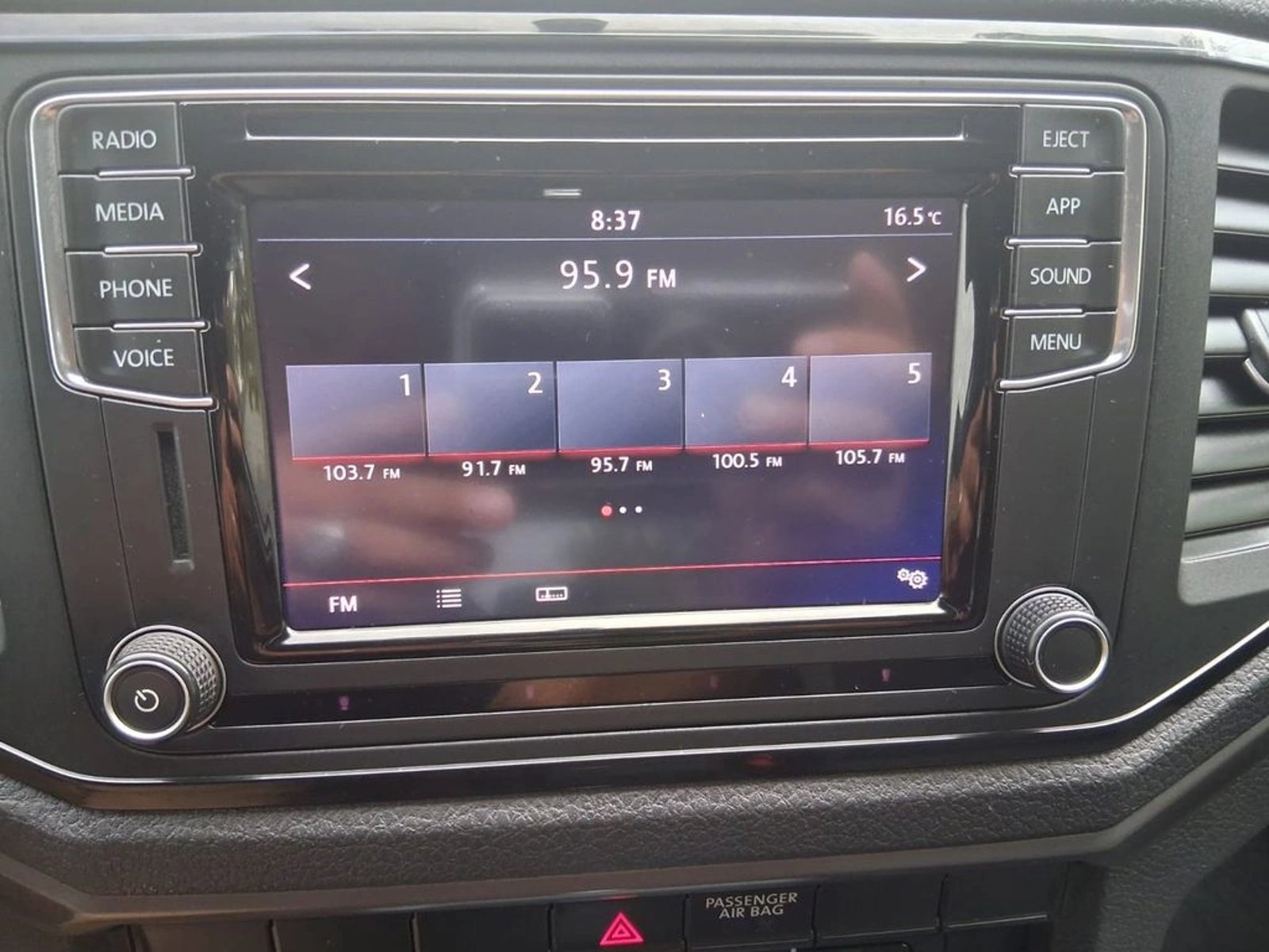 VOLKSWAGEN AMAROK 2.0 DC COMFORTLINE AT 4X4 2023 - Imagen 14 de 15