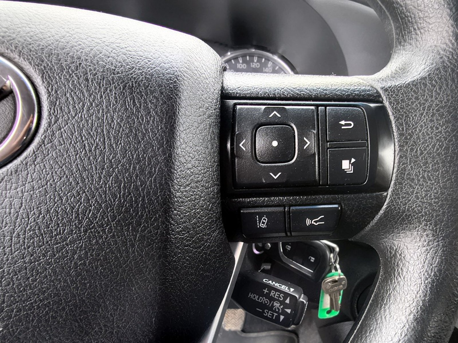 TOYOTA HILUX HILUX TSS 2.4 Diesel 4X2 T/M 2021 - Imagen 15 de 20