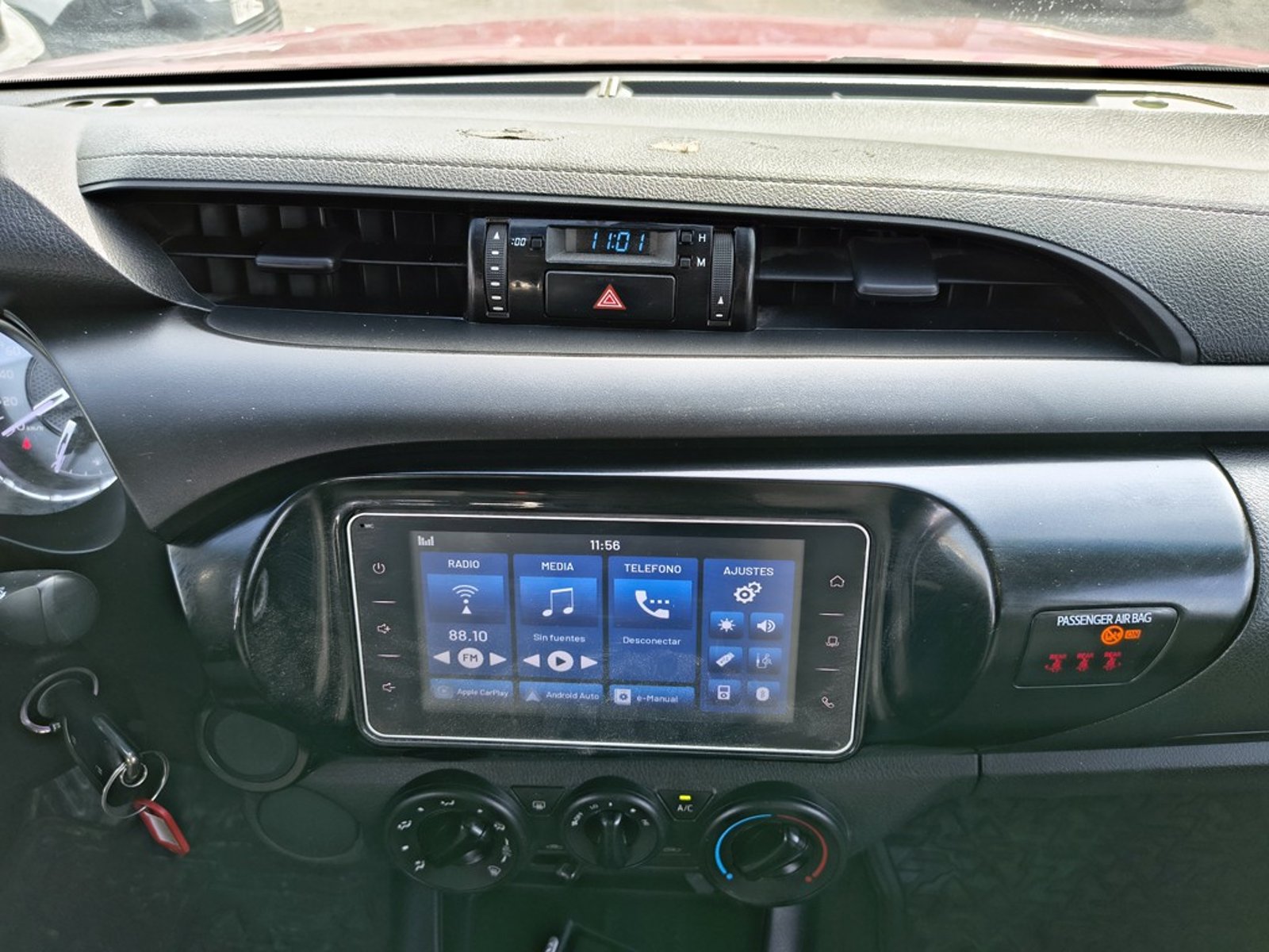 TOYOTA HILUX HILUX TSS 2.4 Diesel 4X2 T/M 2021 - Imagen 17 de 20