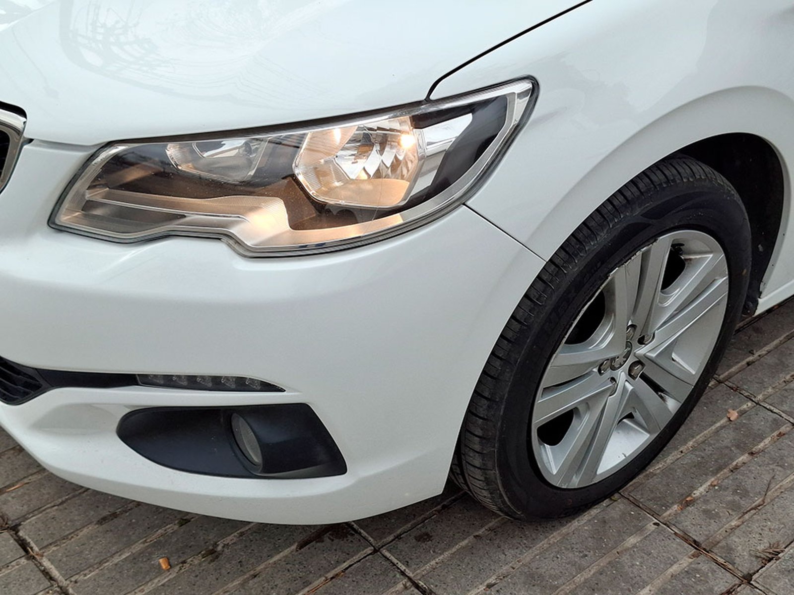 Peugeot 301 301 HDI 92HP 1.6 2022 - Imagen 7 de 20