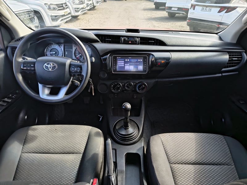 Toyota HILUX DX TSS 2.4 Diesel 4X2 T/M 2023 - Imagen 17 de 20