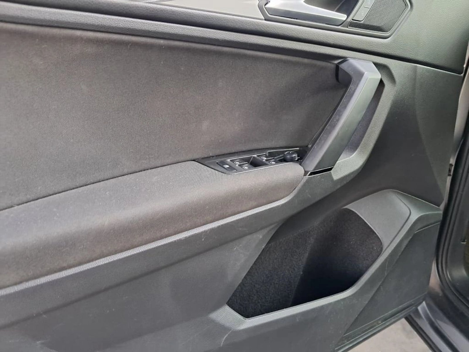 VOLKSWAGEN TIGUAN 1.4 TSI COMFORTLINE 5P AT 2020 - Imagen 17 de 18