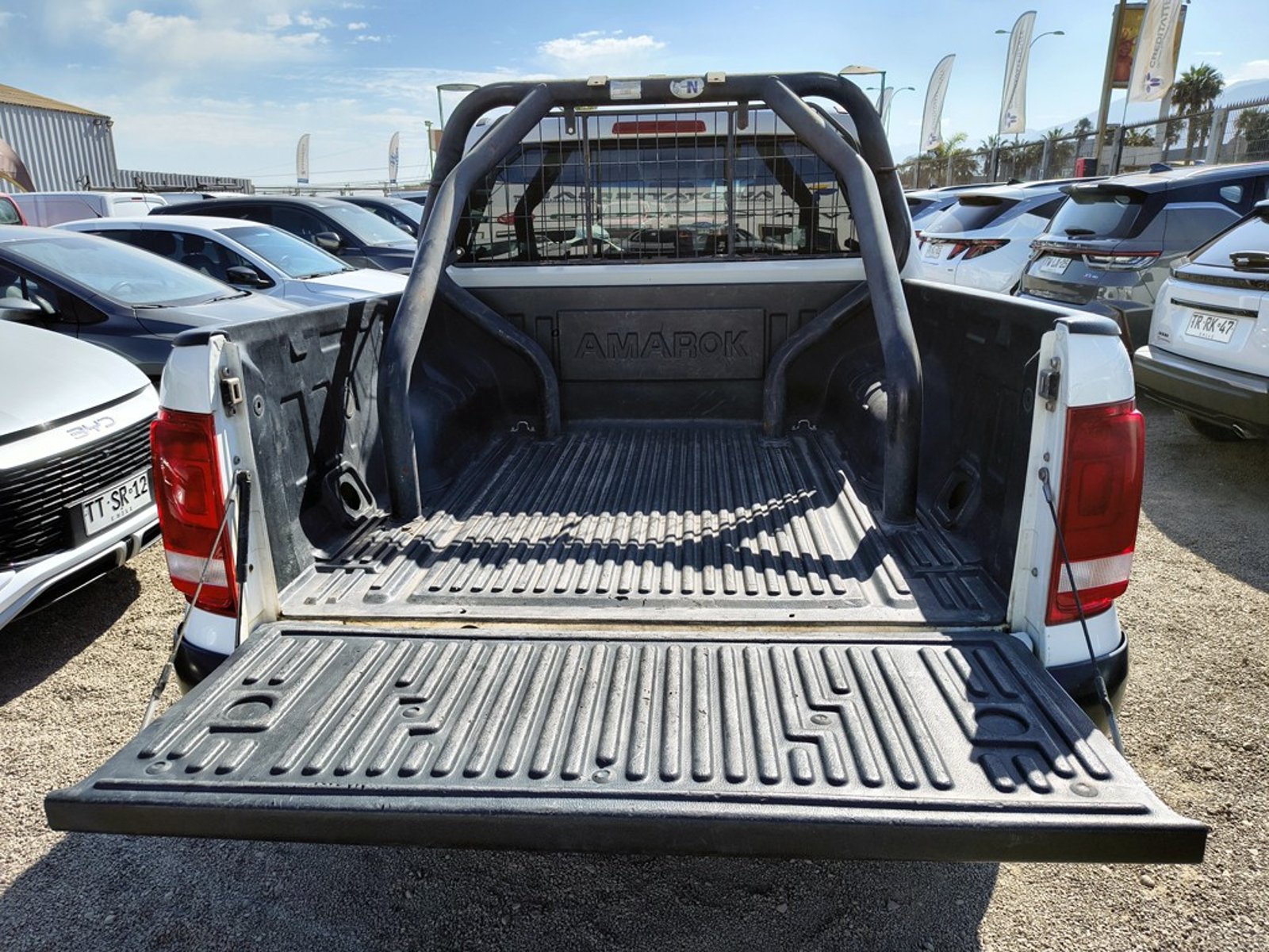 VOLKSWAGEN AMAROK 2.0 TRENDLINE 4X4 2023 - Imagen 10 de 20