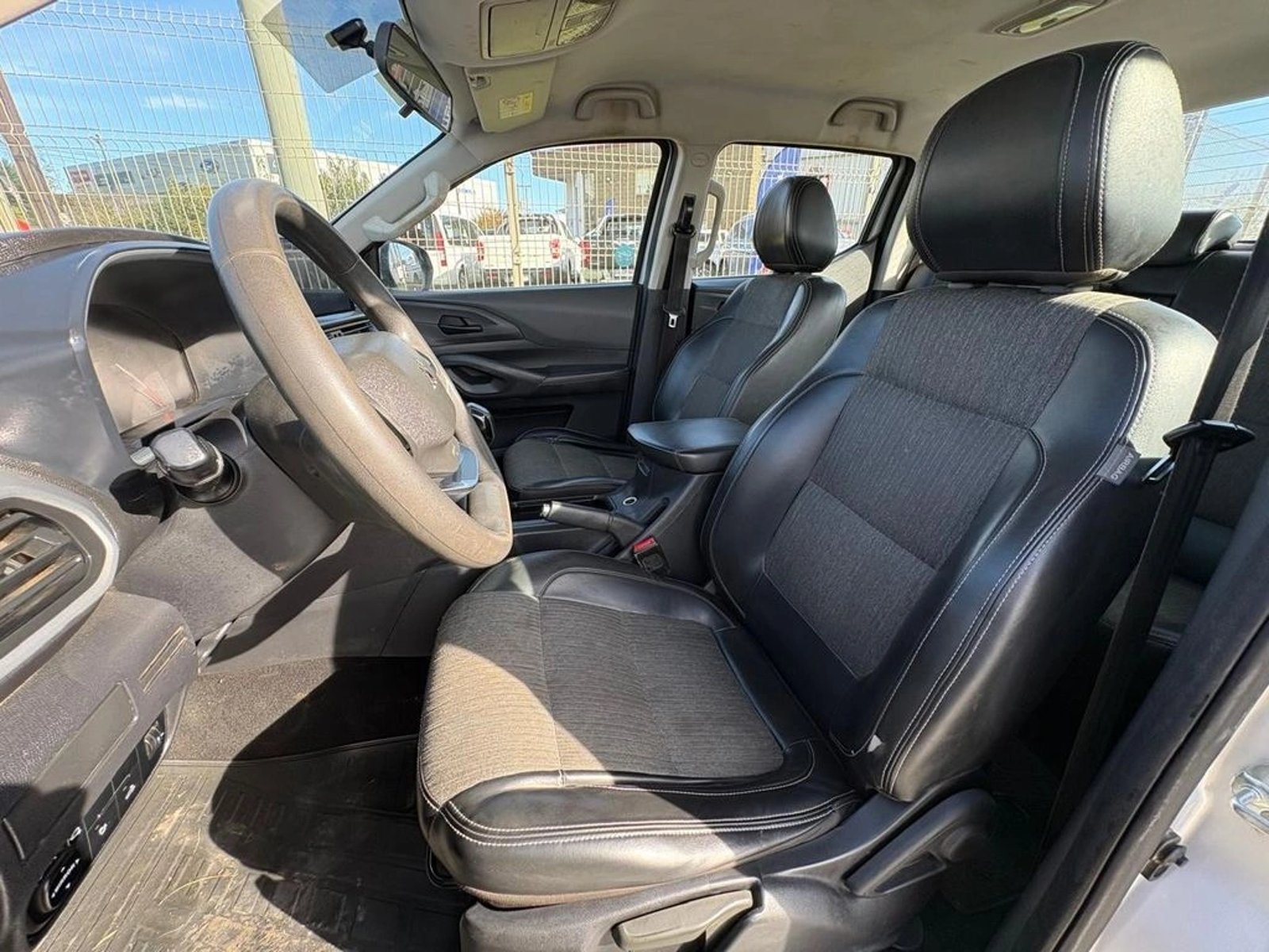 PEUGEOT LANDTREK 1.9 4X4 MT 2023 - Imagen 10 de 12