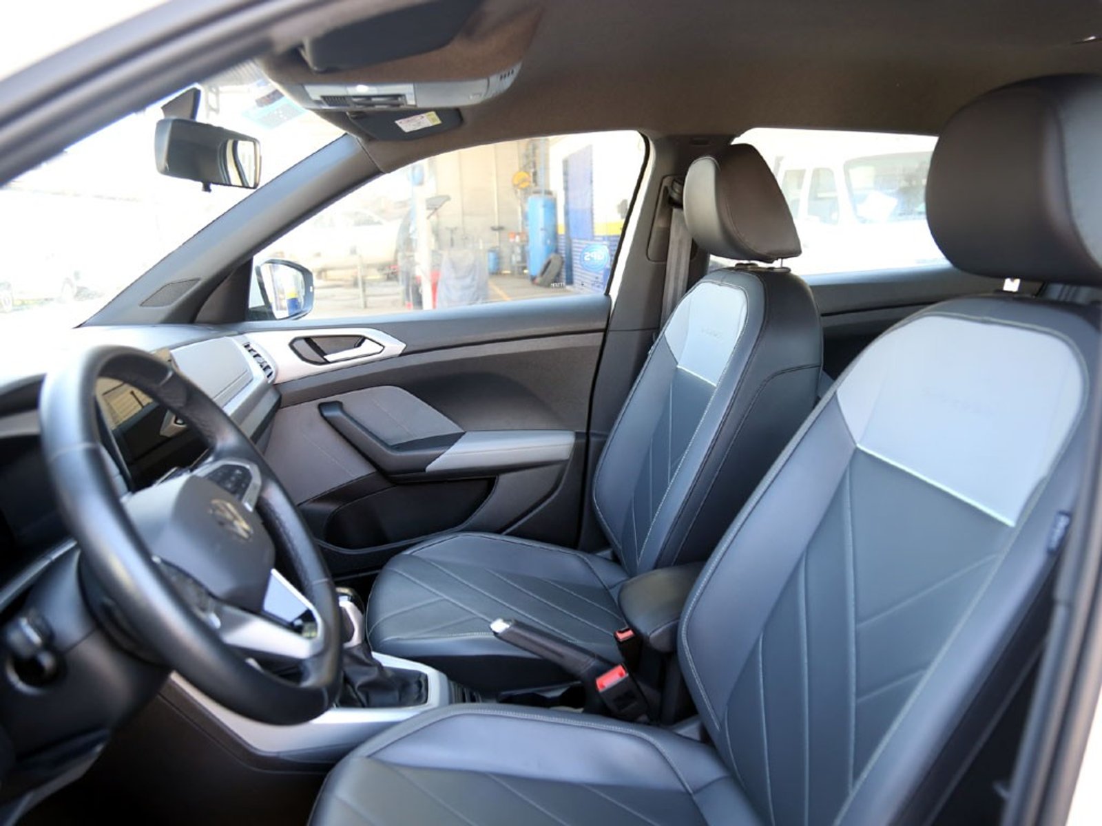 Volkswagen T-CROSS TSI 4X2 1.0 AUT 2025 - Imagen 13 de 20
