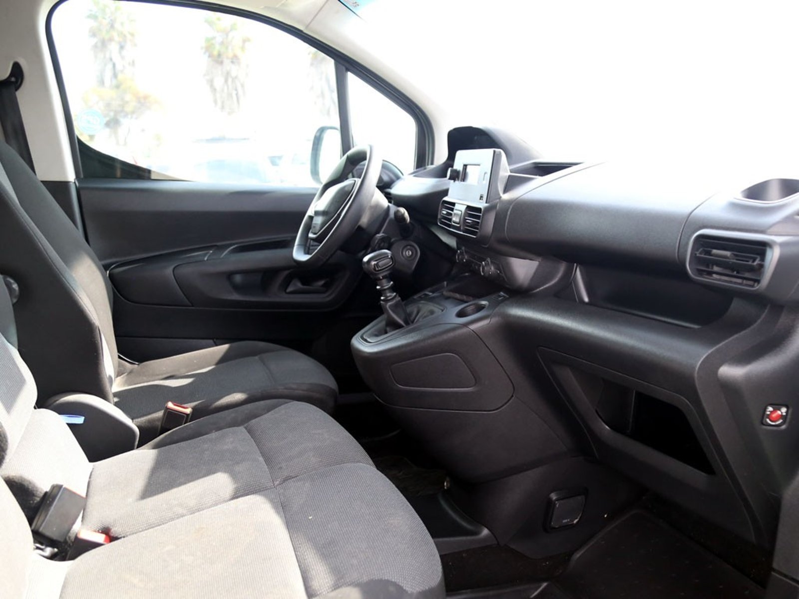 PEUGEOT PARTNER 1.5 L1 BLUEHDI 100 MT DIESEL 2023 - Imagen 13 de 17
