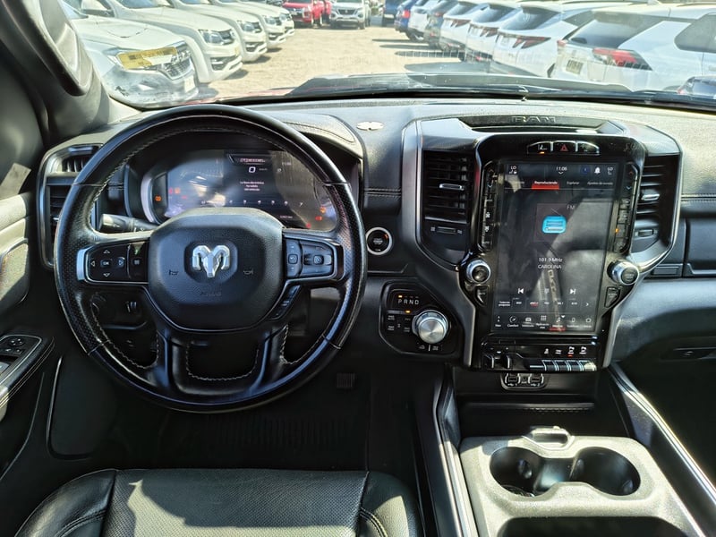 RAM 1500 5.7 Gasolina 4x4 T/A 2024 - Imagen 13 de 20