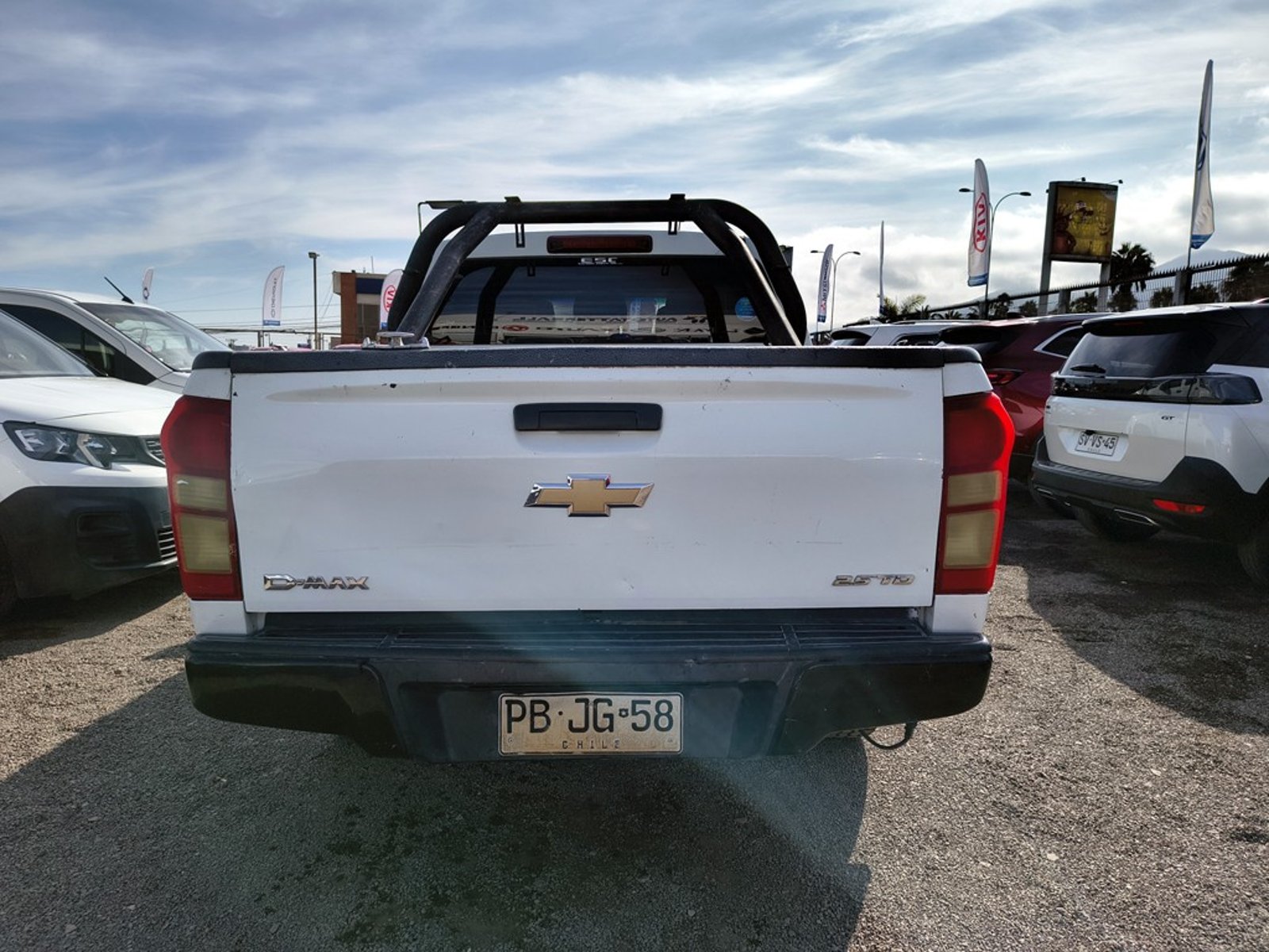 Chevrolet D-MAX DMAX 2.5 DIESEL 4X2 T/M 2021 - Imagen 6 de 19