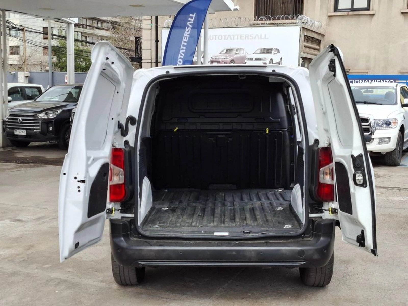 Citroën BERLINGO 1.5 2024 - Imagen 9 de 20