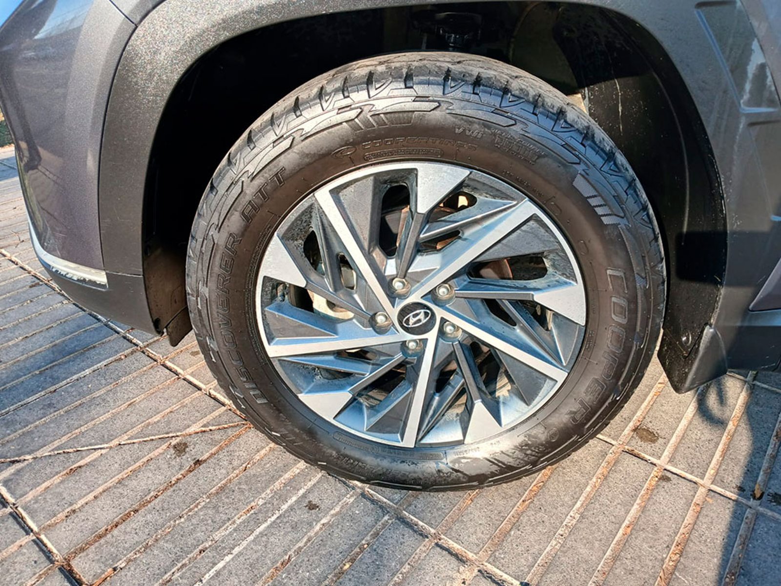 Hyundai TUCSON 2.0 NX4 PLUS 4WD 2025 - Imagen 11 de 18