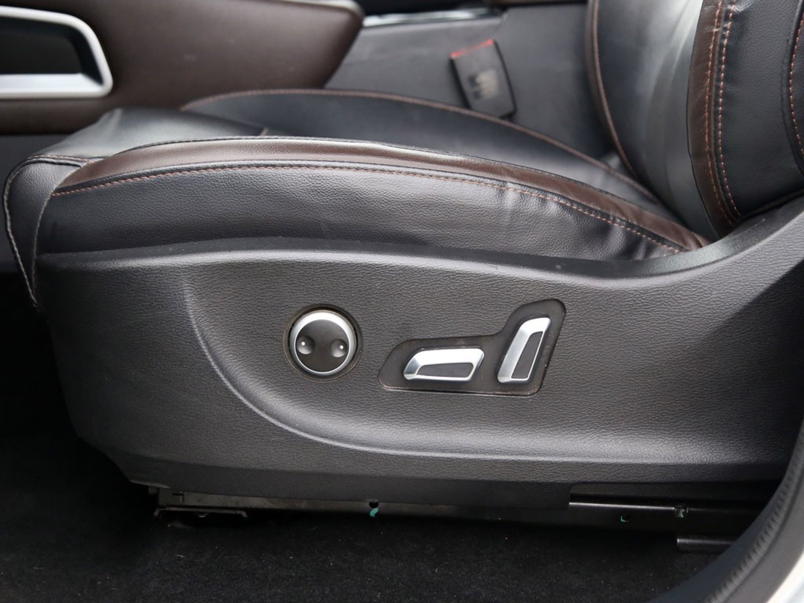 ZX AUTO TERRALORD 2.5 LUX PLUS AT 4X4 DIESEL 2023 - Imagen 19 de 20