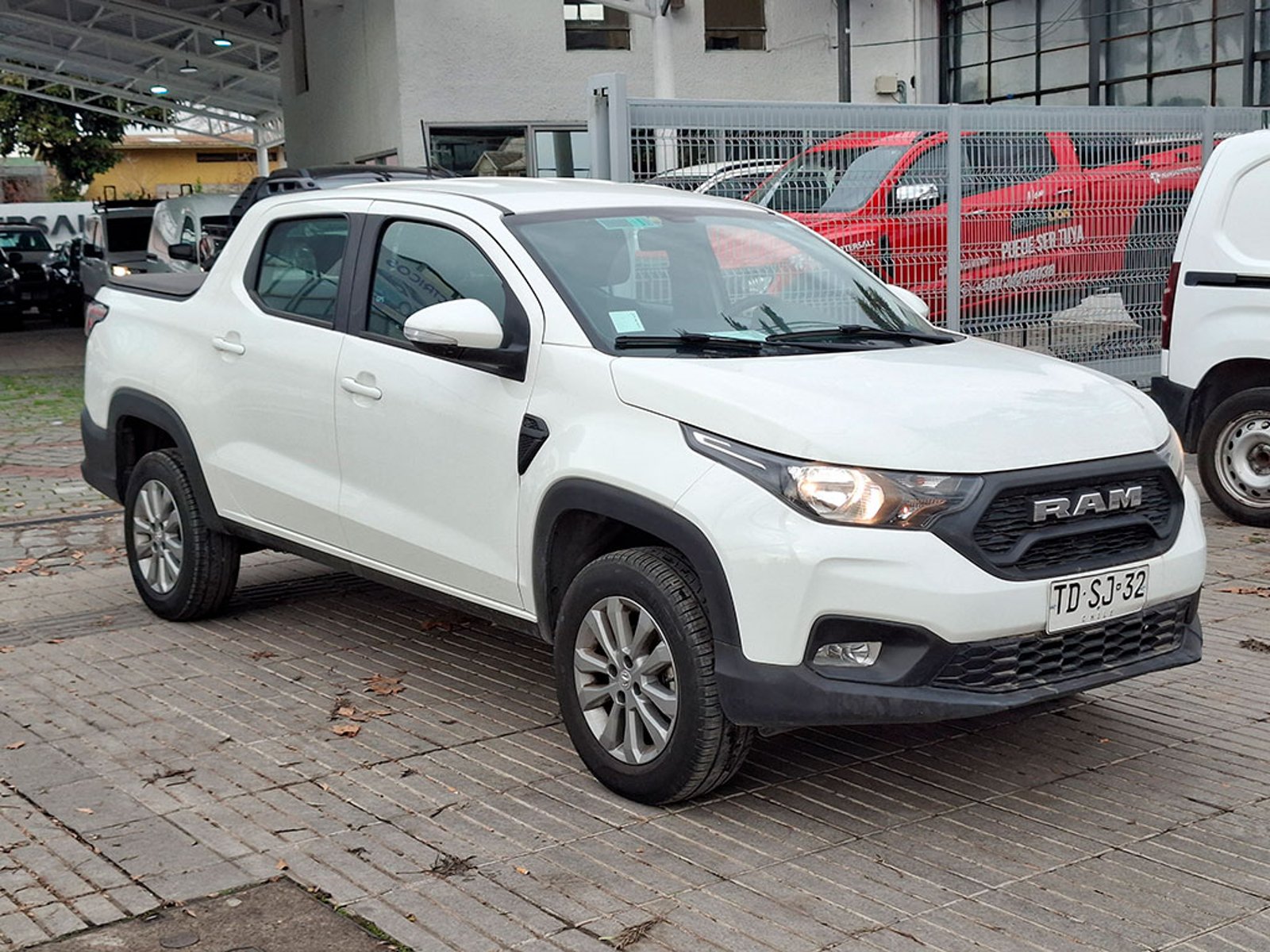 RAM 700 1700 BIGHORN DCAB 1.3 2024 - Foto 3 de 20