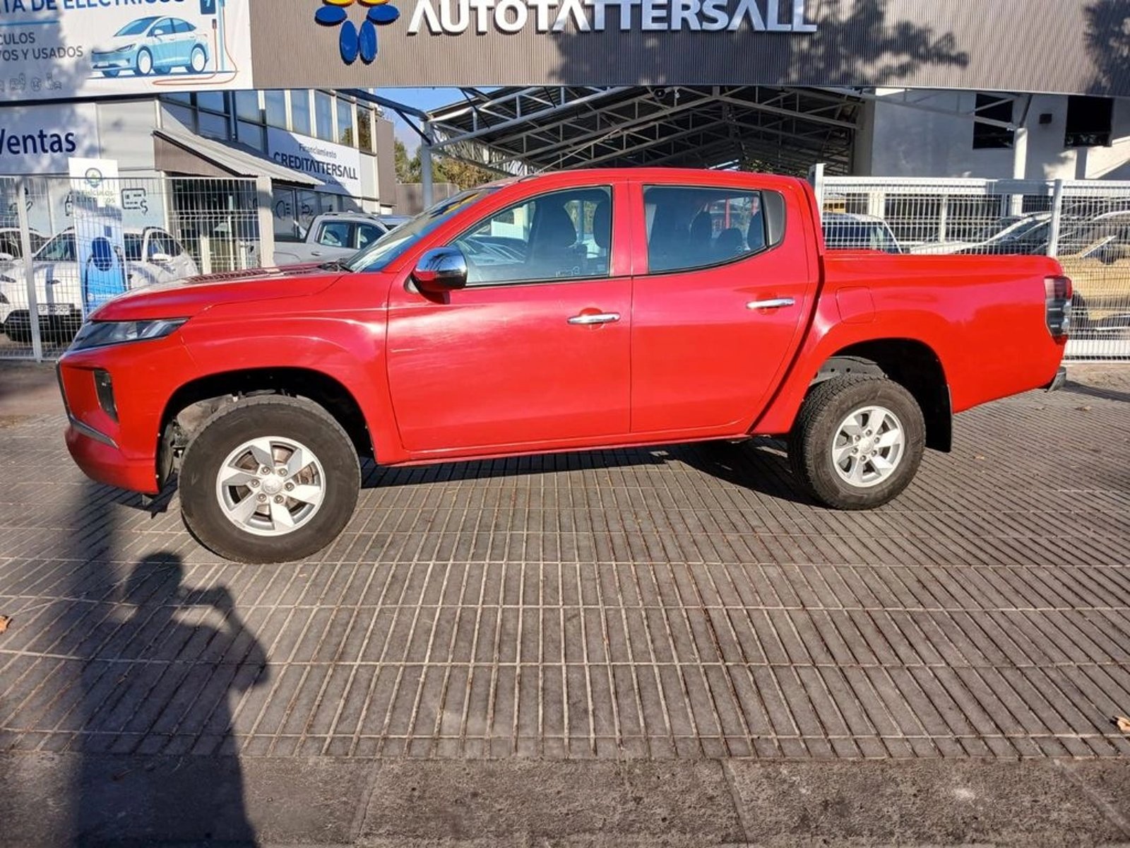 MITSUBISHI L200 L200 KATANA CR 4X2 2.4 2022 - Imagen 9 de 16