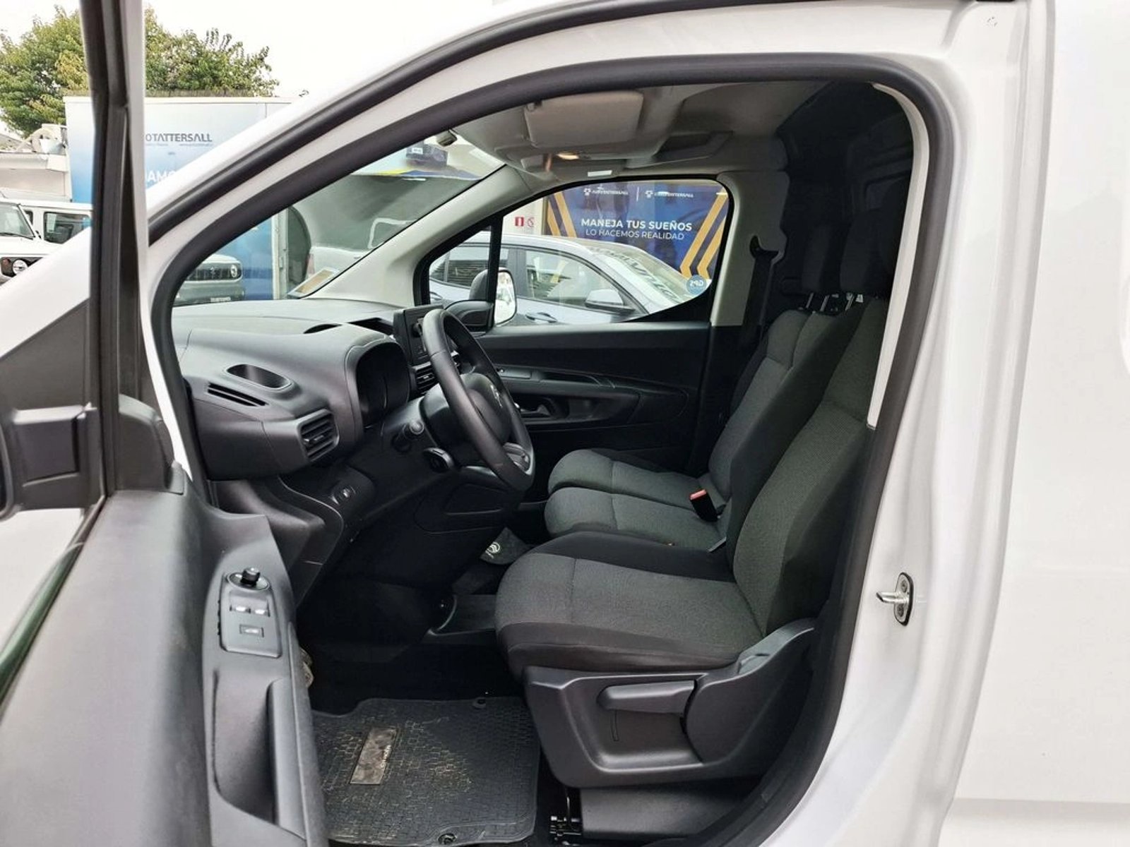 Citroën BERLINGO 1.5 2024 - Imagen 15 de 20