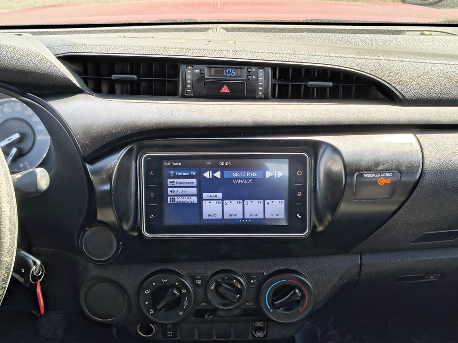 Toyota HILUX TSS 2.4 Diesel 4X2 T/M 2022 - Imagen 17 de 20