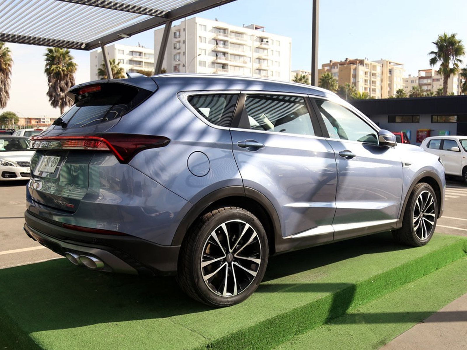 JETOUR X70 PLUS 1.5 GLX AT 2024 - Imagen 6 de 20