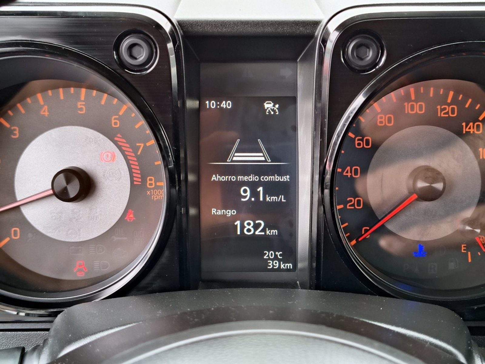 Suzuki JIMNY GL WINCHE MT 4X4 PRECIO+ IVA 2026 - Imagen 8 de 19
