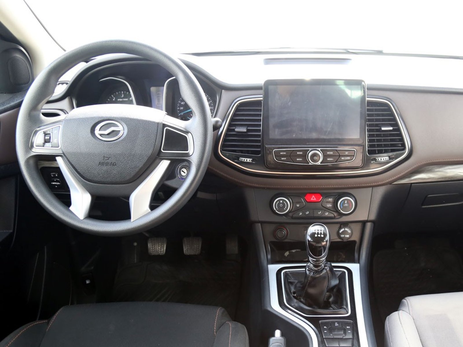 ZX AUTO TERRALORD 2.5 DLX 4X4 DIESEL MT 4P 2023 - Imagen 13 de 20