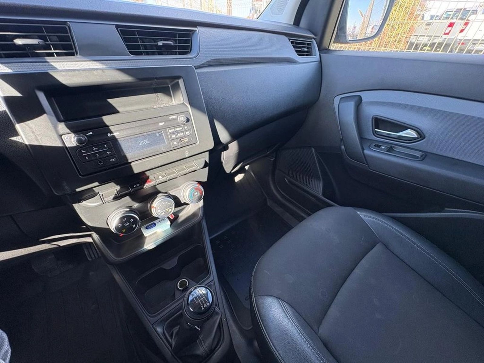 RENAULT EXPRESS 1.5 ZEN MT DIESEL 2023 - Imagen 10 de 12