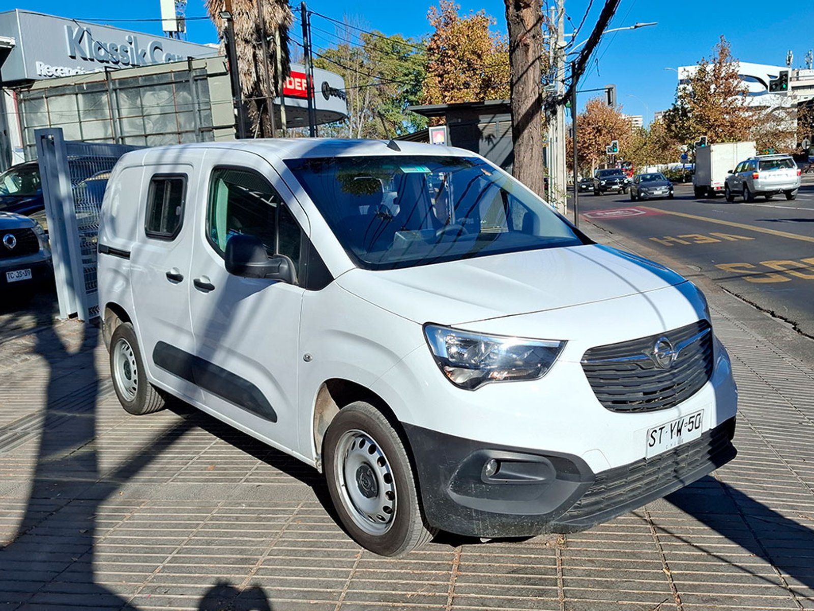OPEL COMBO 1.5 MT 2023 - Imagen 3 de 18