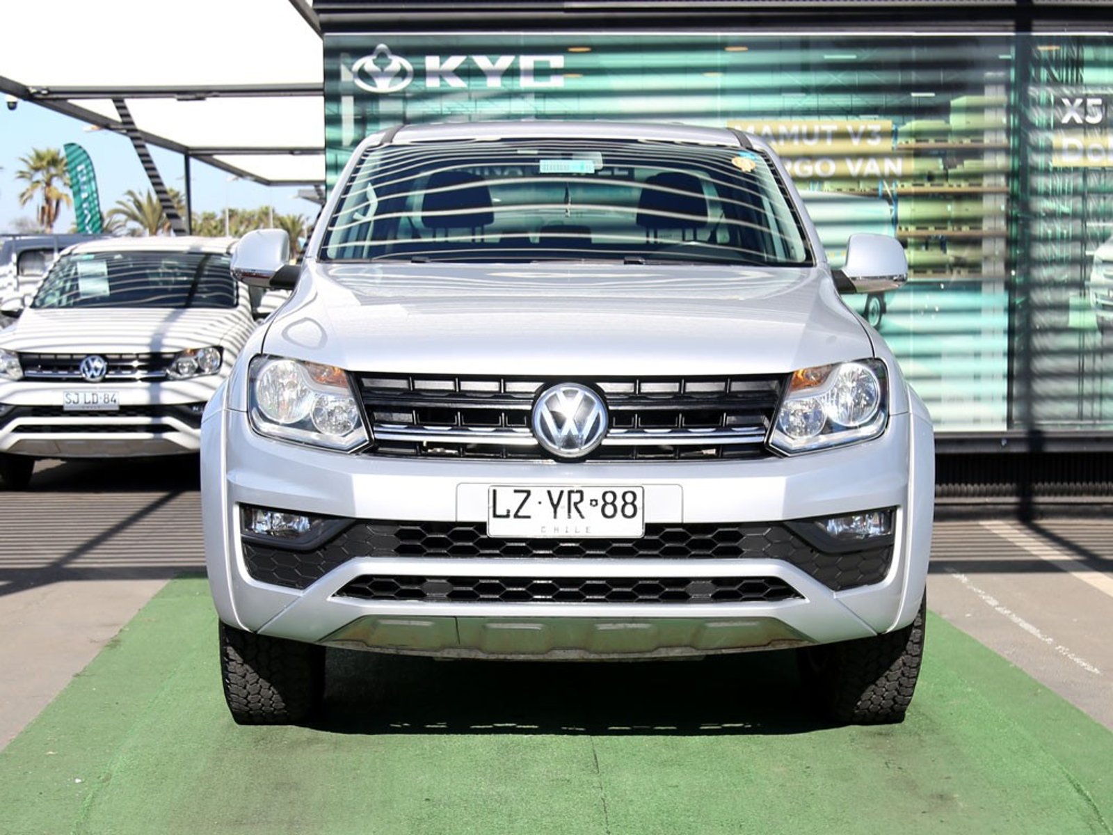 Volkswagen AMAROK COMFORTLINE AT 2.0 4X4 2021 - Foto 2 de 20