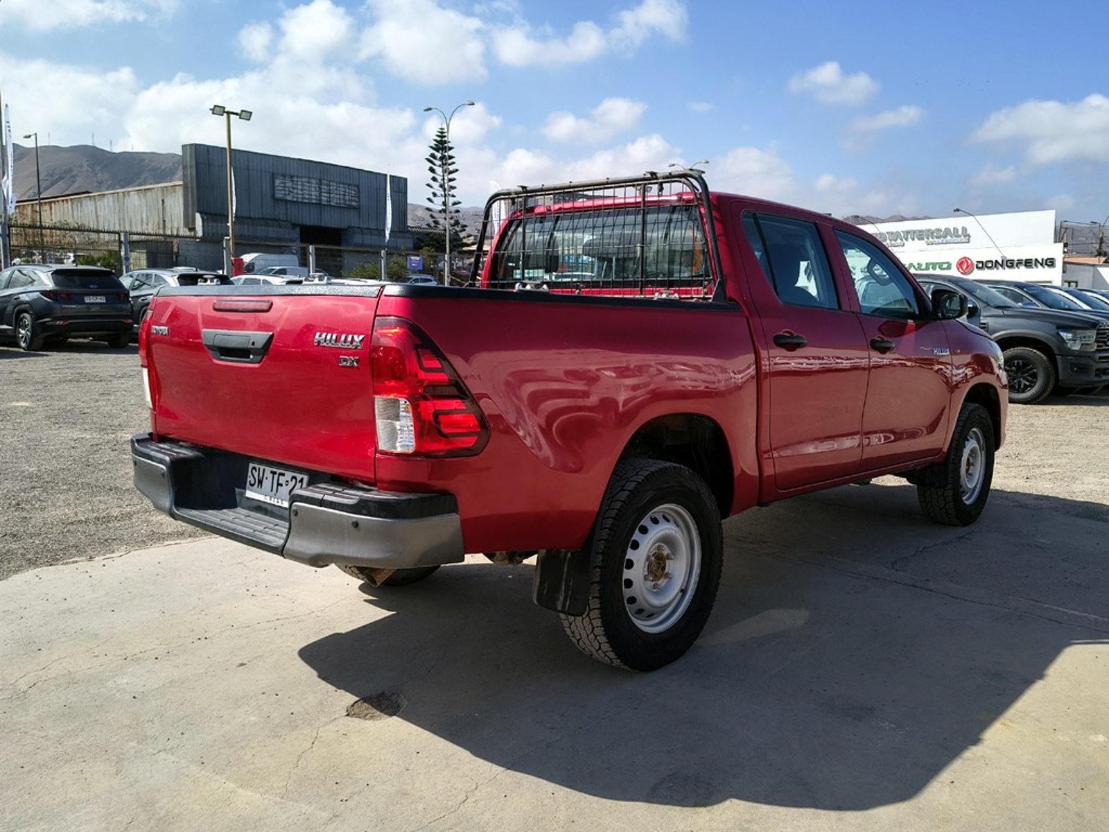 TOYOTA HILUX 2.4 DX 4X2 DIESEL MT 2023 - Imagen 7 de 19