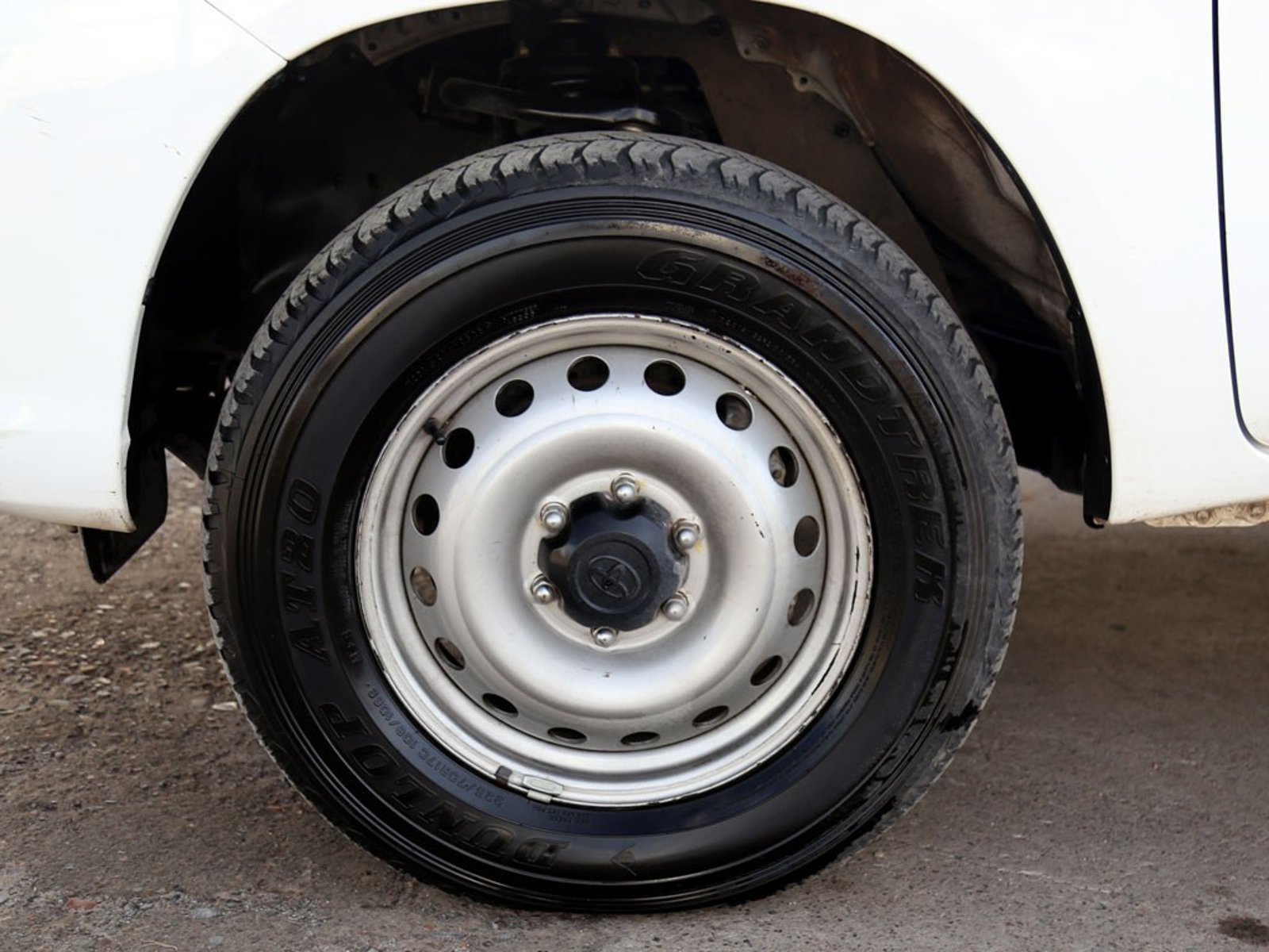 Toyota HILUX DCAB DX 4X2 2.4 DIESEL 2021 - Imagen 10 de 20