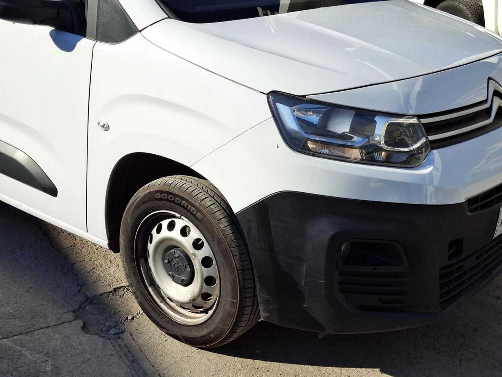 Citroën BERLINGO 1.5 2024 - Foto 5 de 20