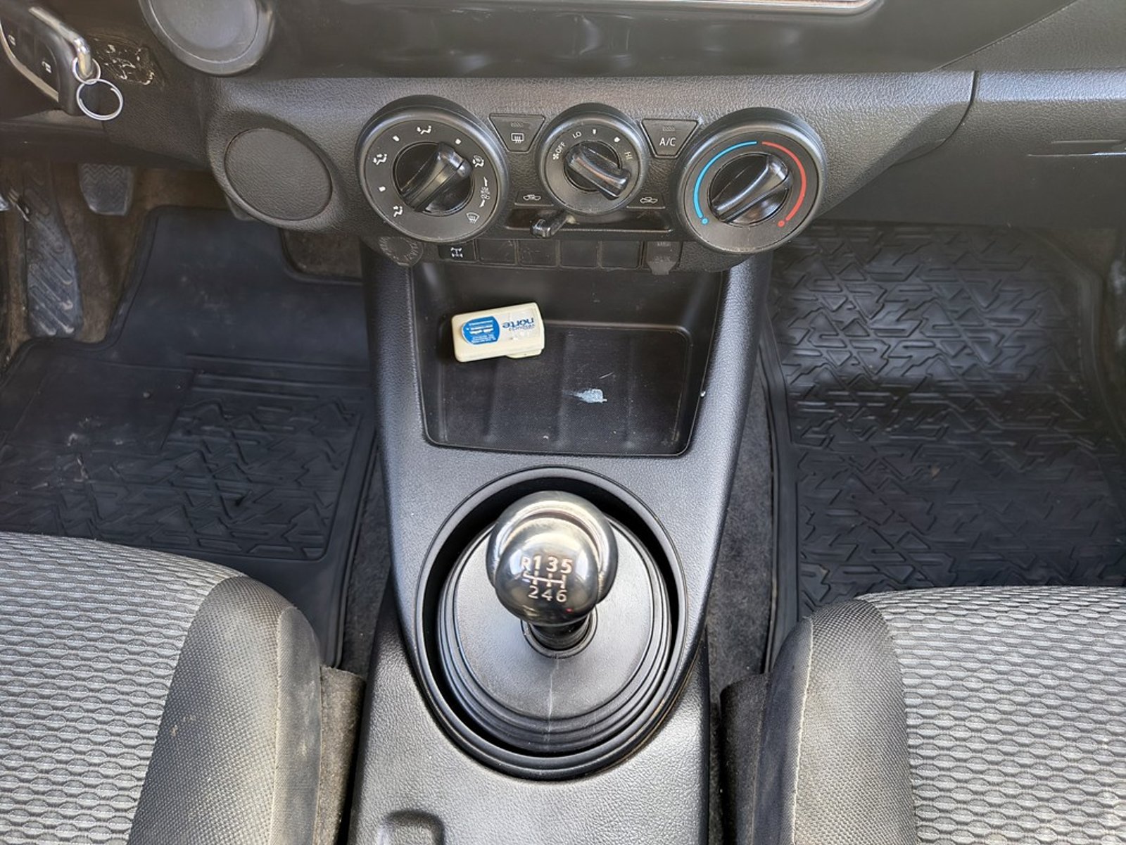 Toyota HILUX HILUX TSS 2.4 Diesel 4X2 T/M 2022 - Imagen 18 de 20