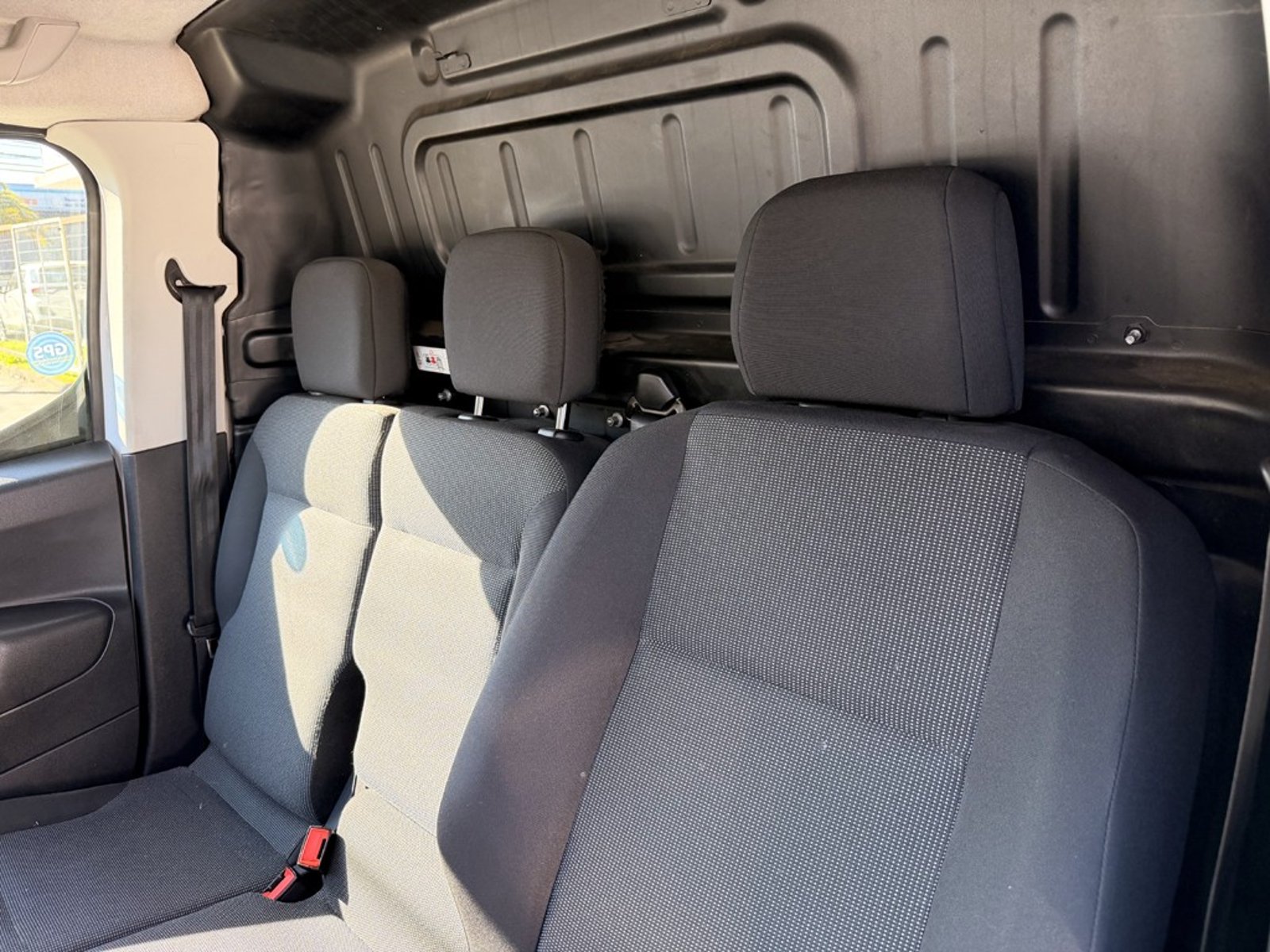 Peugeot PARTNER L1 BLUE HDI 2024 - Imagen 18 de 20