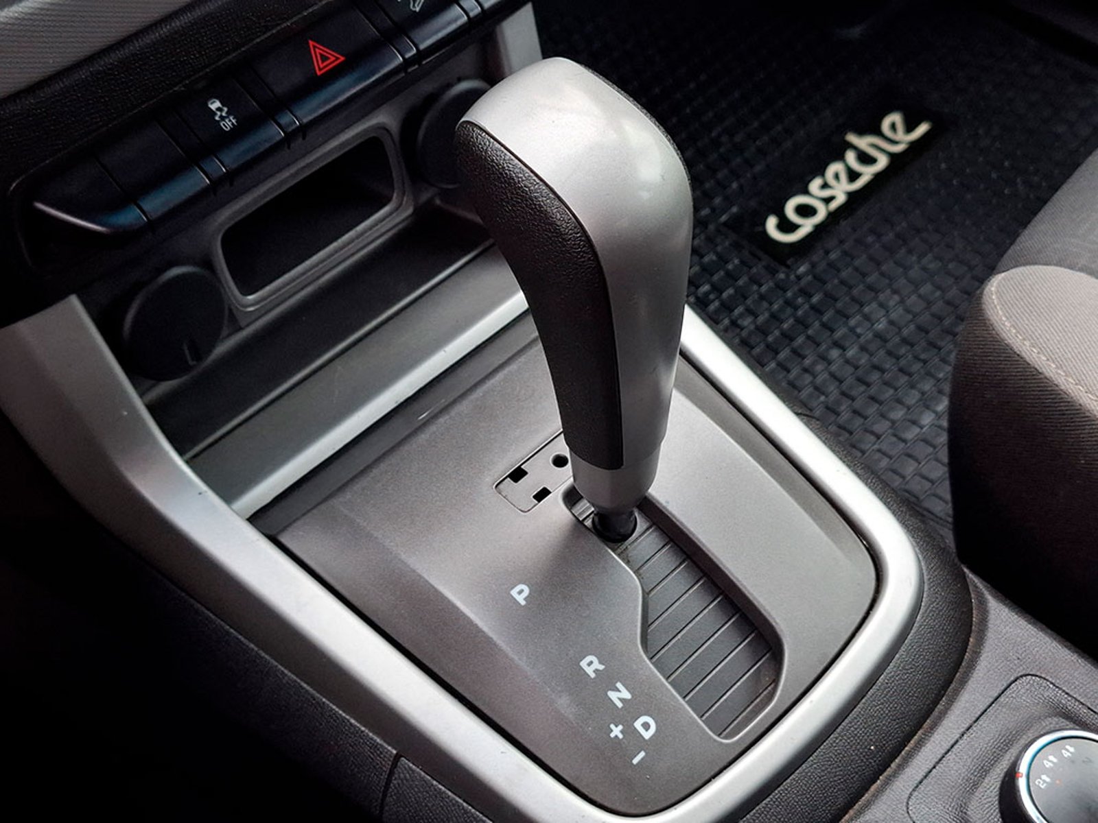 Chevrolet COLORADO 2.8 CTDI 4X4 LT AT 4P 2022 - Imagen 18 de 20