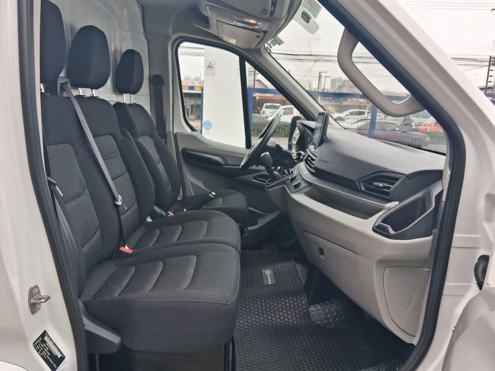 MAXUS DELIVER9 CARGO L3H3 RWD 2.0 2024 - Imagen 18 de 20