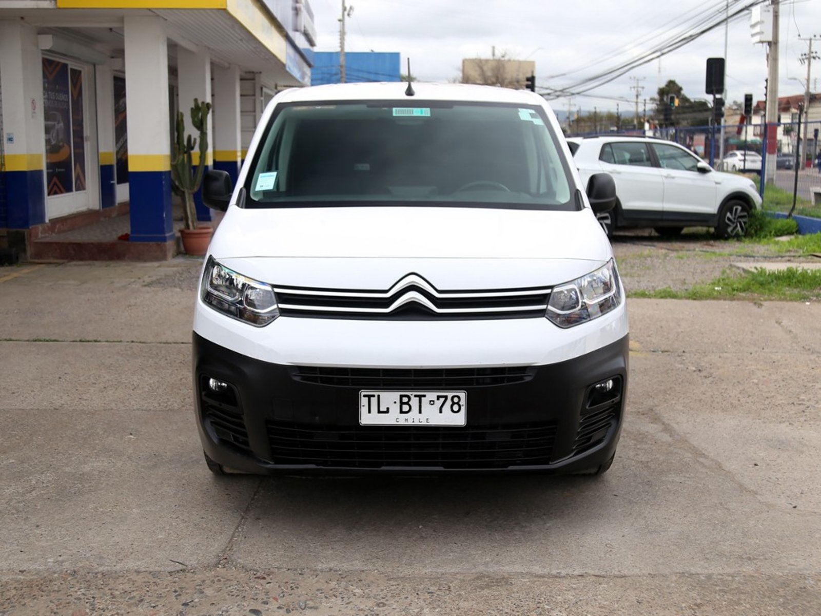 Citroën BERLINGO BLUEHDI 1.5 2024 - Foto 2 de 20