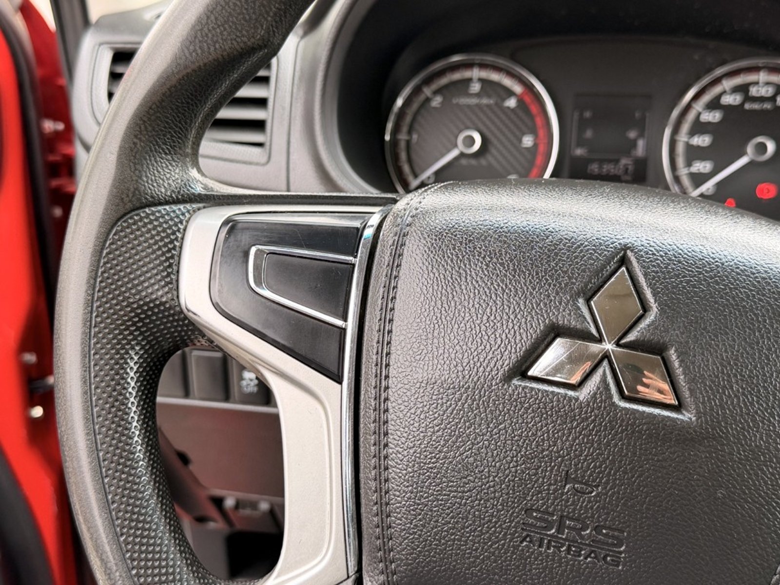 Mitsubishi L200 Katana CRT 2023 - Imagen 14 de 20