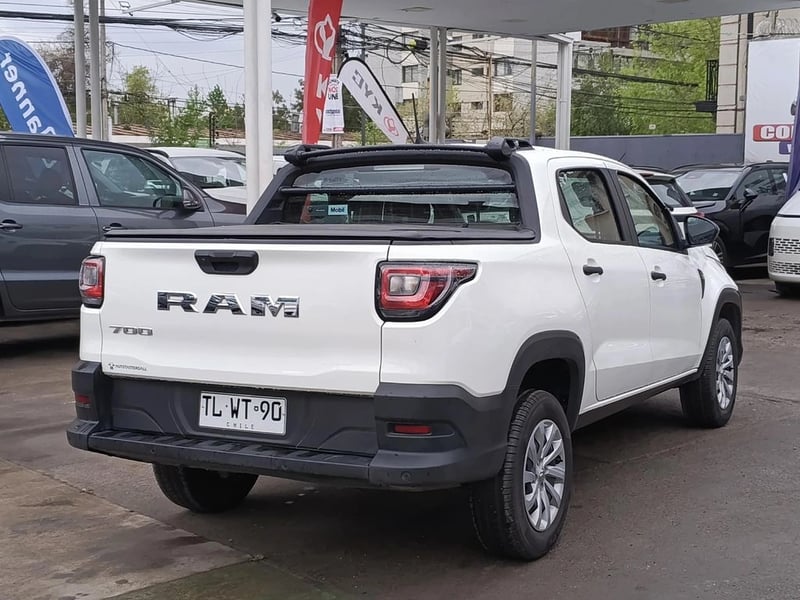 RAM 700 1.3 SLT DC MT 2024 - Imagen 7 de 20