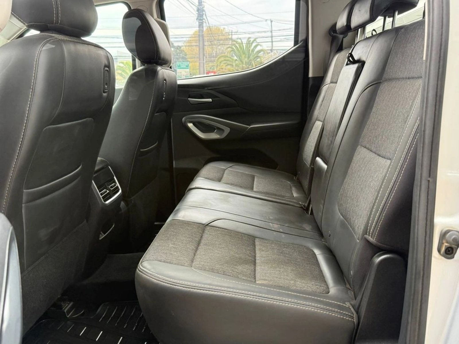 PEUGEOT LANDTREK ACTIVE HDI  4X4 MT 2023 - Imagen 10 de 14