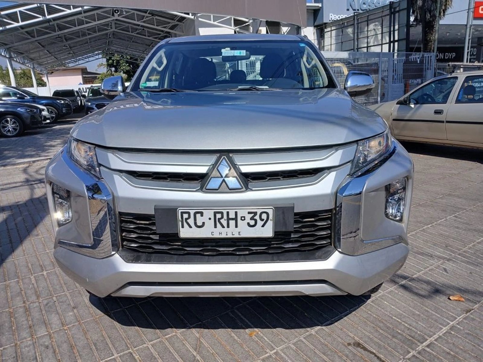 Mitsubishi L200 L200 KATANA CRT 4X4 2.4 2021 - Foto 3 de 19