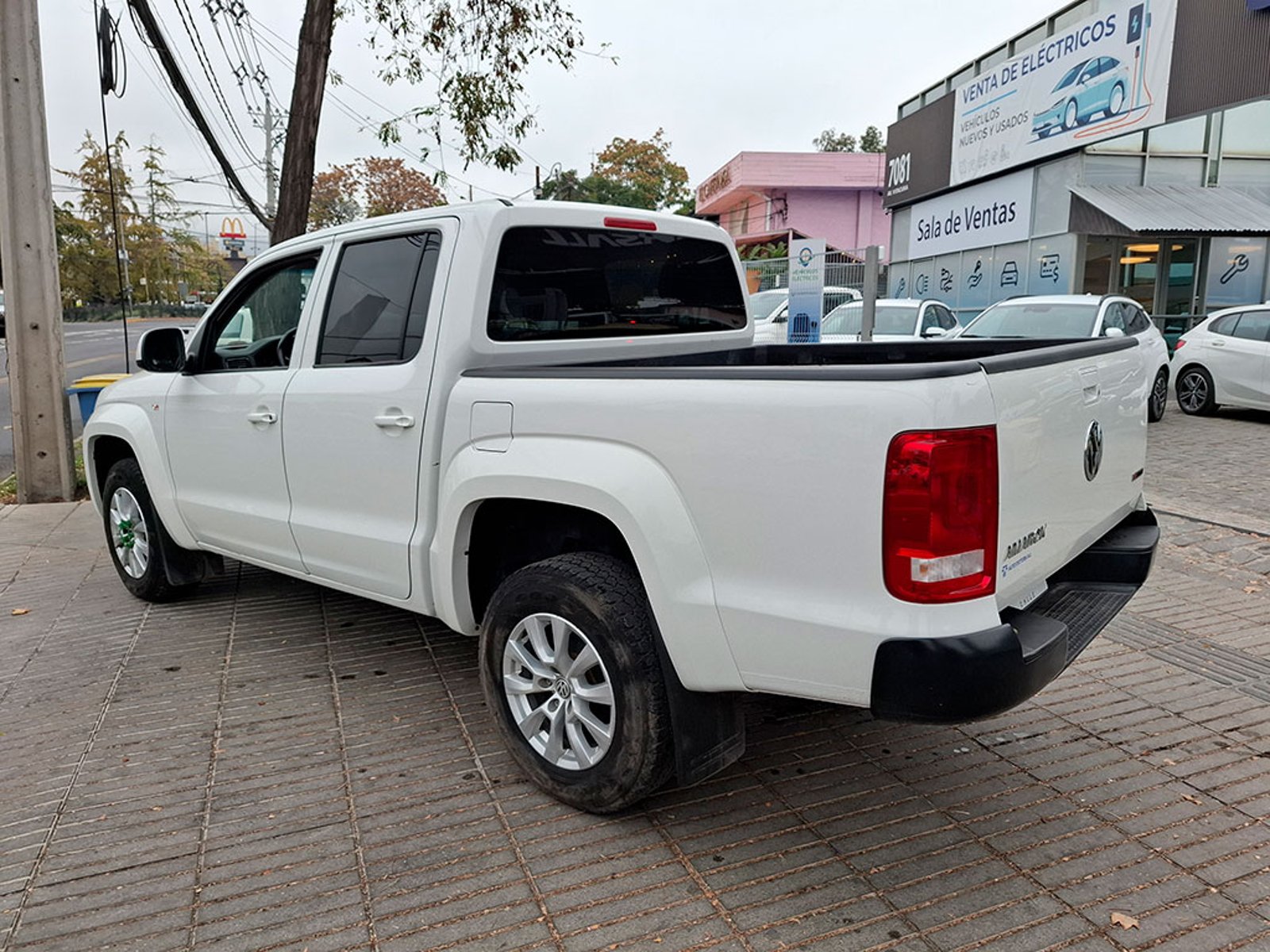 VOLKSWAGEN AMAROK 2.0 TRENDLINE 2023 - Imagen 4 de 20