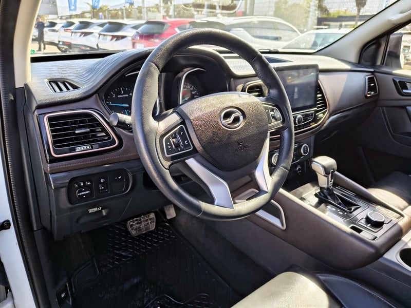 ZX Auto TERRALORD 2.5 Diesel 4x4 T/A 2023 - Imagen 12 de 20