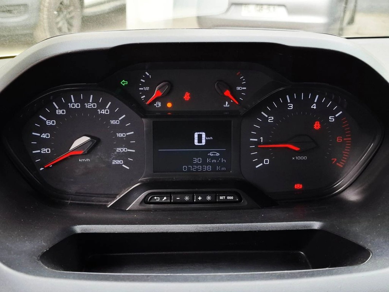 PEUGEOT PARTNER L1 1.5 HDI 2024 - Imagen 13 de 17