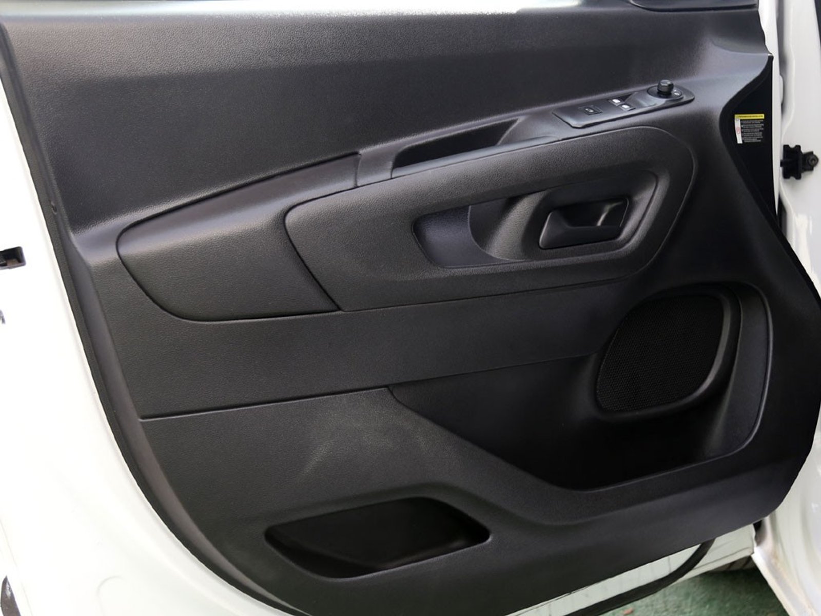 Peugeot PARTNER 1.5 L1 BLUEHDI 100 MT DIESEL 2023 - Imagen 13 de 20