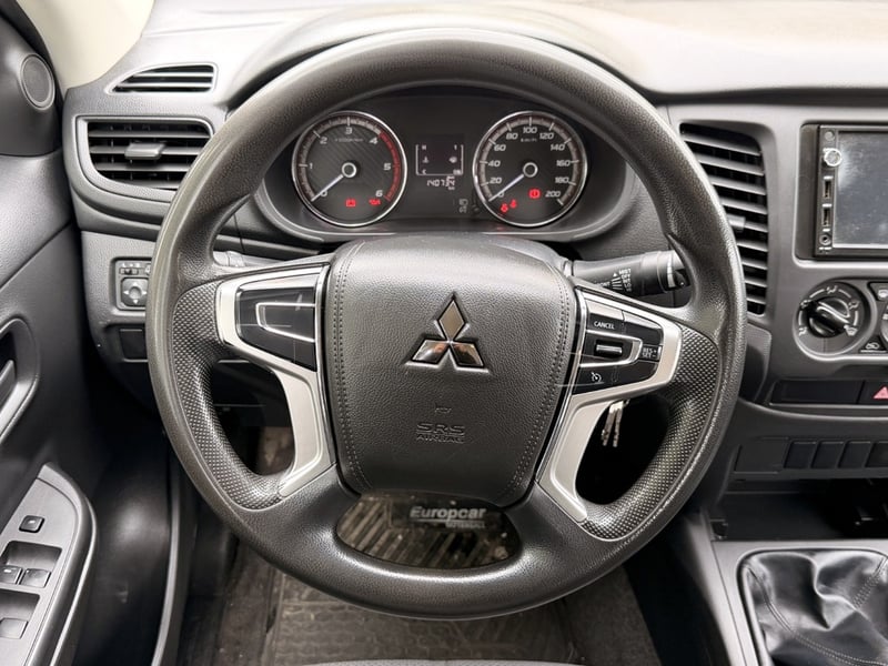 Mitsubishi L200 2.4 KATANA CR 2023 - Imagen 20 de 20